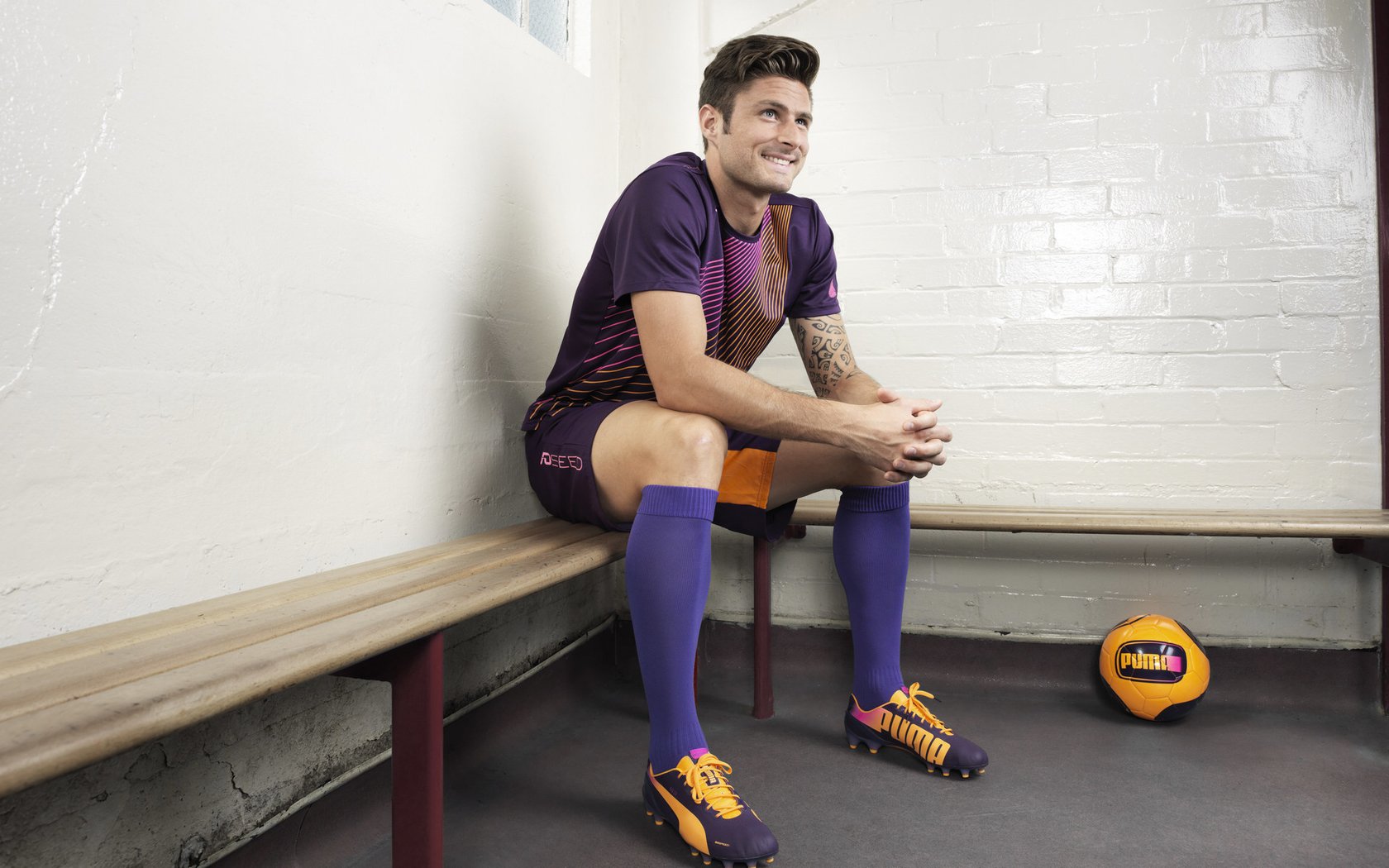 终场“绝杀英雄”点燃欧洲夜空的瞬间，十大终场绝杀